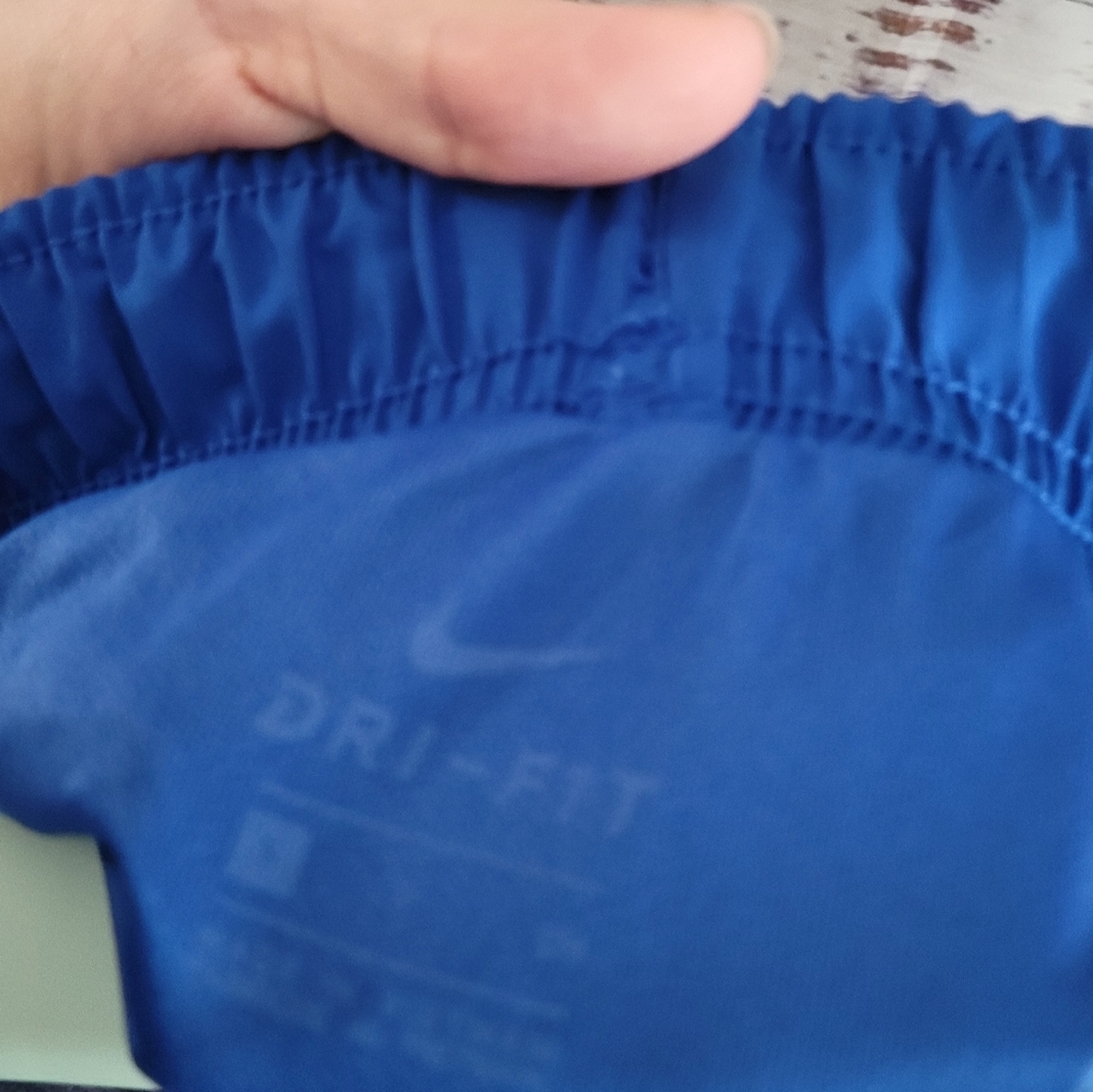 Nike S NWTS blue running Shorts - Picture 3 of 5
